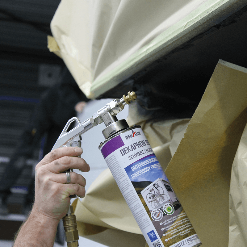 dekalin-dekaphon-958-wasserbasierter-unterbodenschutz image 2